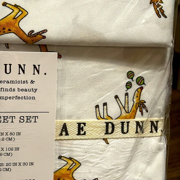 NWT Rae Dunn Queen Bedding Sheet Set Christmas Seasonal Holiday Festive Reindeer - Picture 8 of 9
